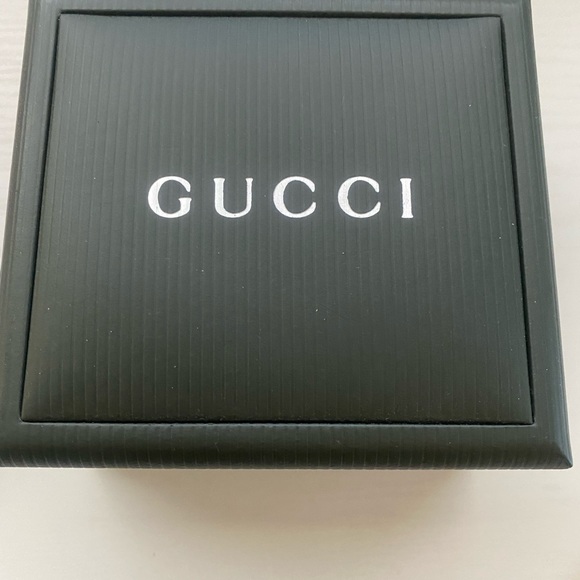 Gucci Watch with Box and authentication card stainless steel - Picture 5 of 5